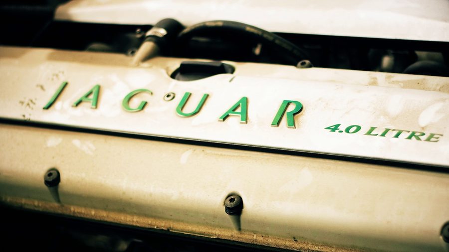 Jaguar 4.0 literes motor szelepfedele